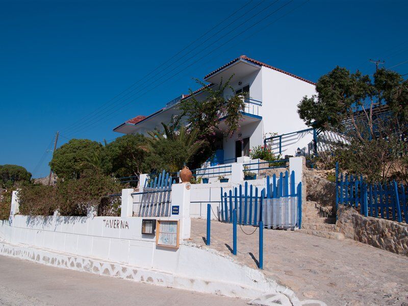 Marina Beach Livadia  Ngoại thất bức ảnh
